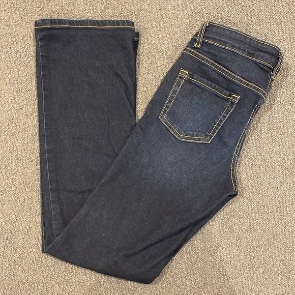 Cat & Jack Girls' Mid-Rise Bootcut Super Stretch Jeans Dark Wash - size 10 - Picture 10 of 11